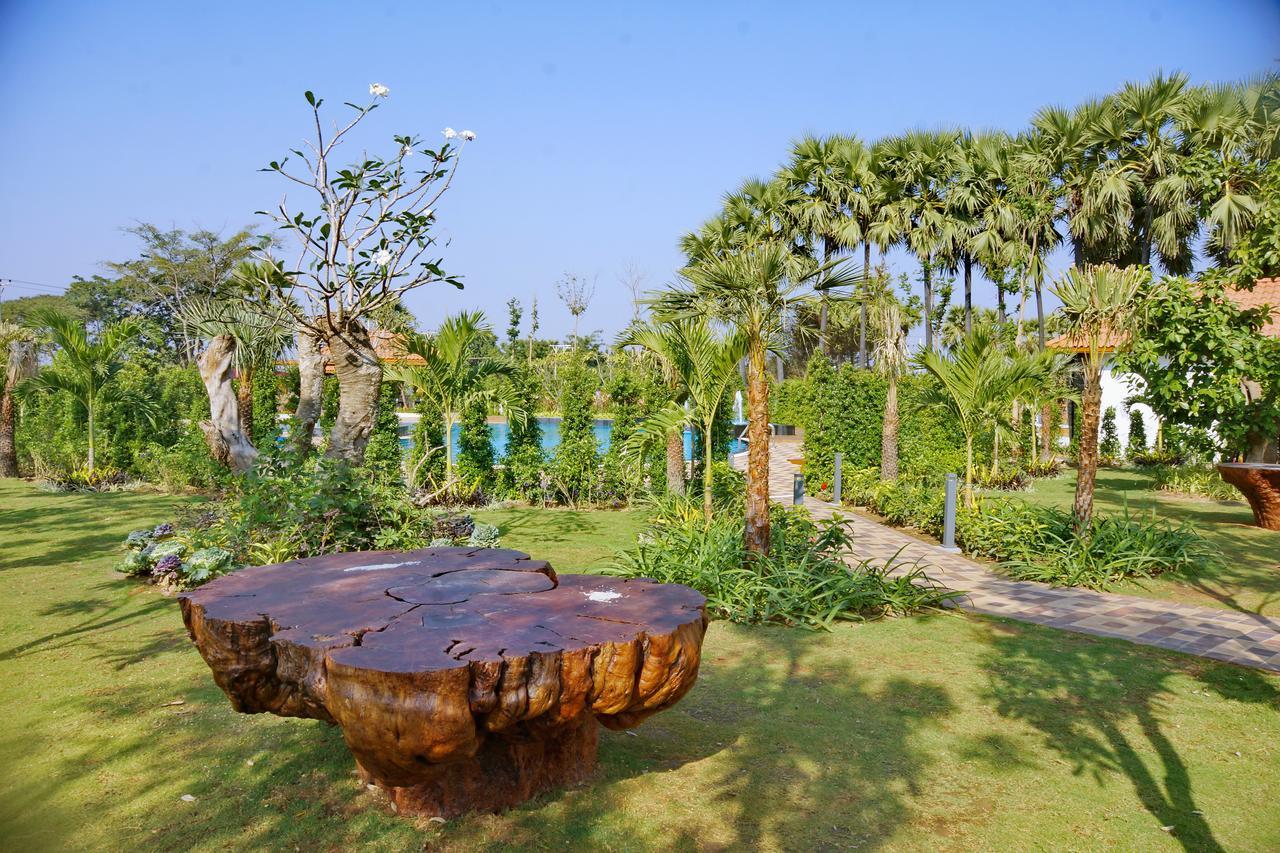 The Regency Hotel Bagan Exterior photo
