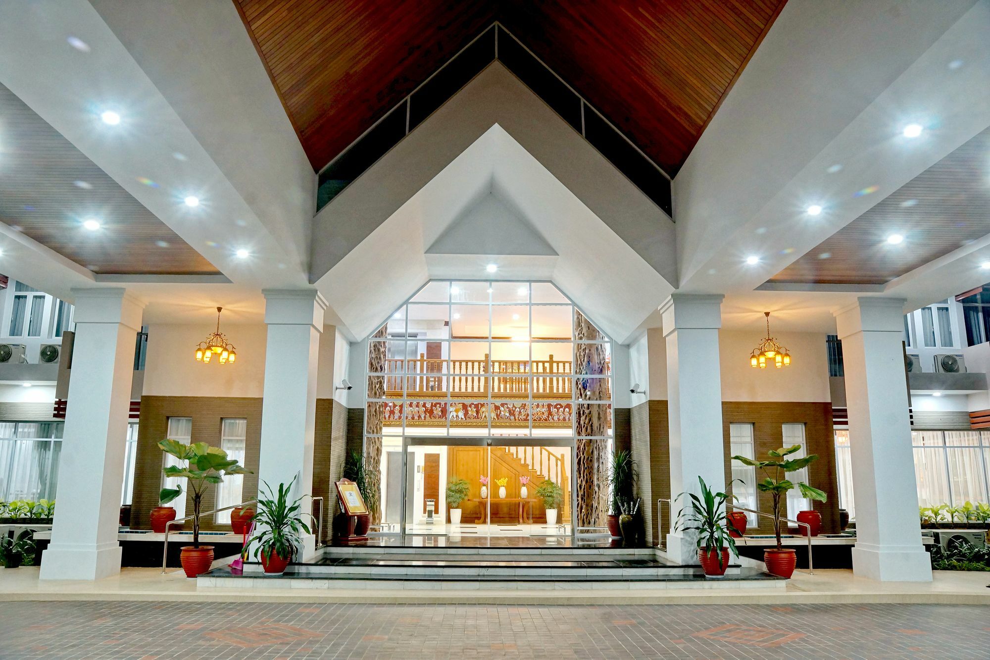 The Regency Hotel Bagan Exterior photo
